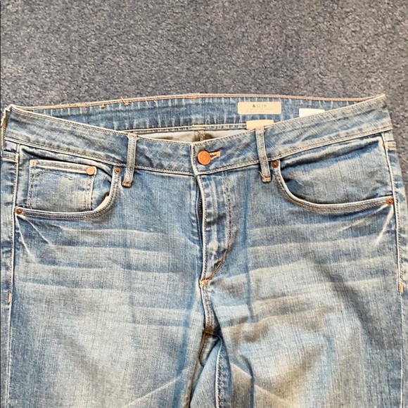 H&M slim regular waist and slim leg jeans - Picture 2 of 2